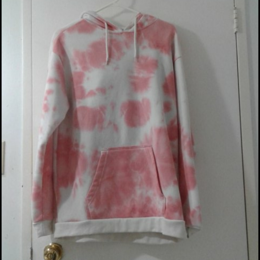 ME to WE Ardene tie-dye hoodie